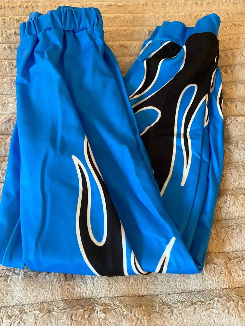 NWOT, Boy’s Travel Team Graphics Outfit.